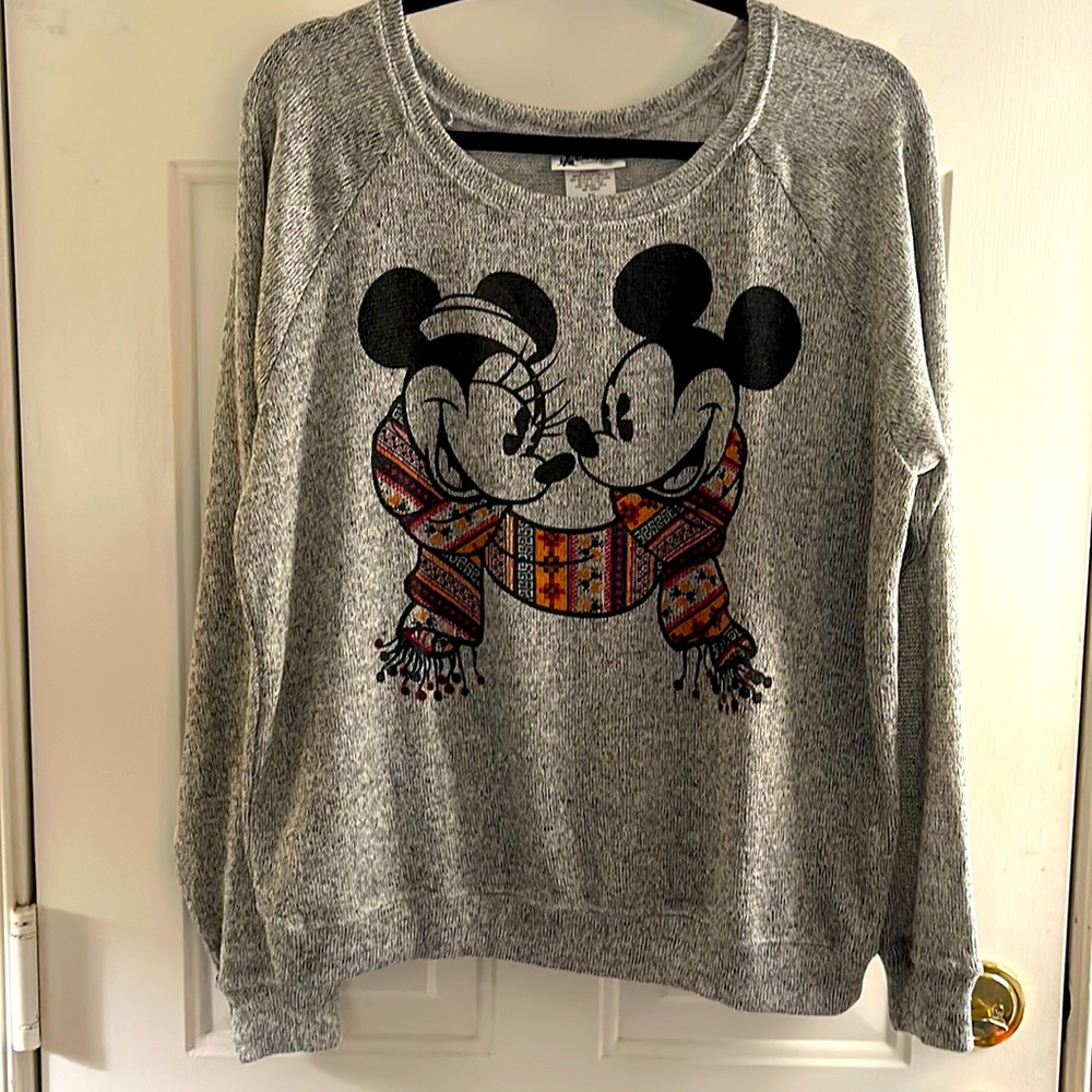 Disney Mickey & Minnie Pullover